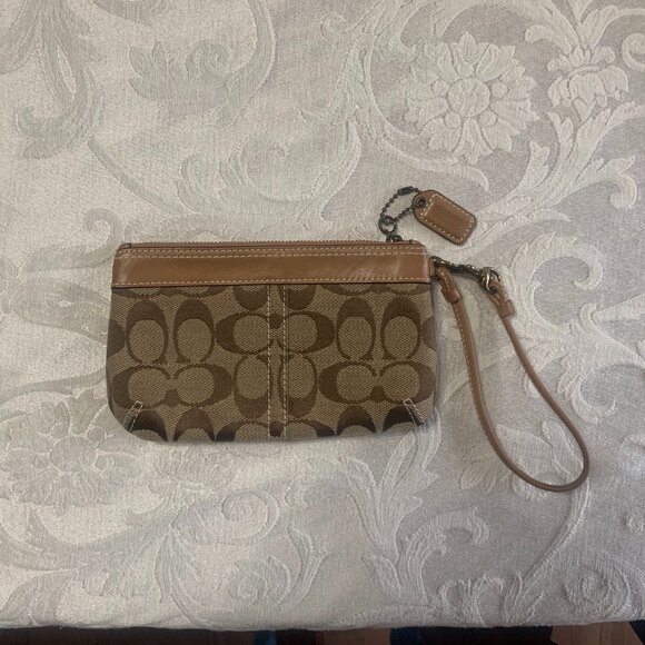 Coach Coin Purse - Picture 1 of 2